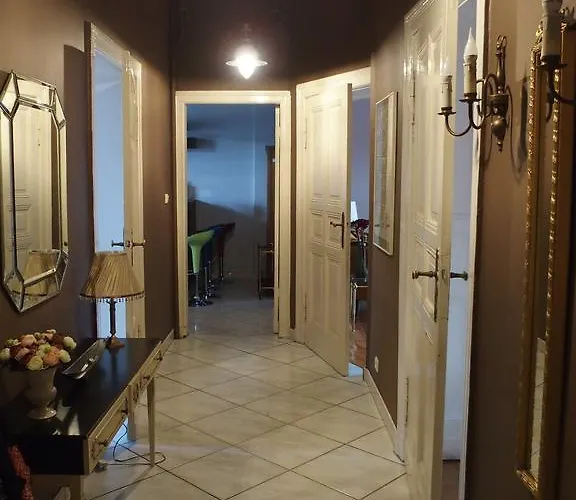 Refined Flat In Jezyce District *